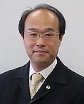 中津 欣也 氏