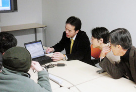 February-2011-Lab-02.jpg