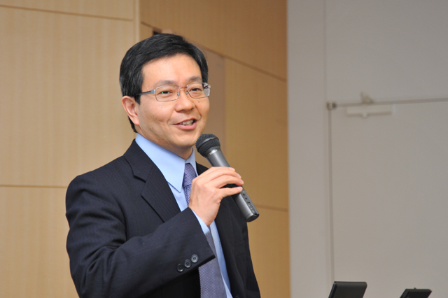 https://www.sdm.keio.ac.jp/en/pre/files/091231_toma.jpg