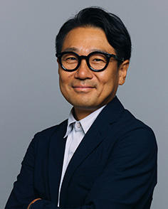 岡田 隆太朗 氏